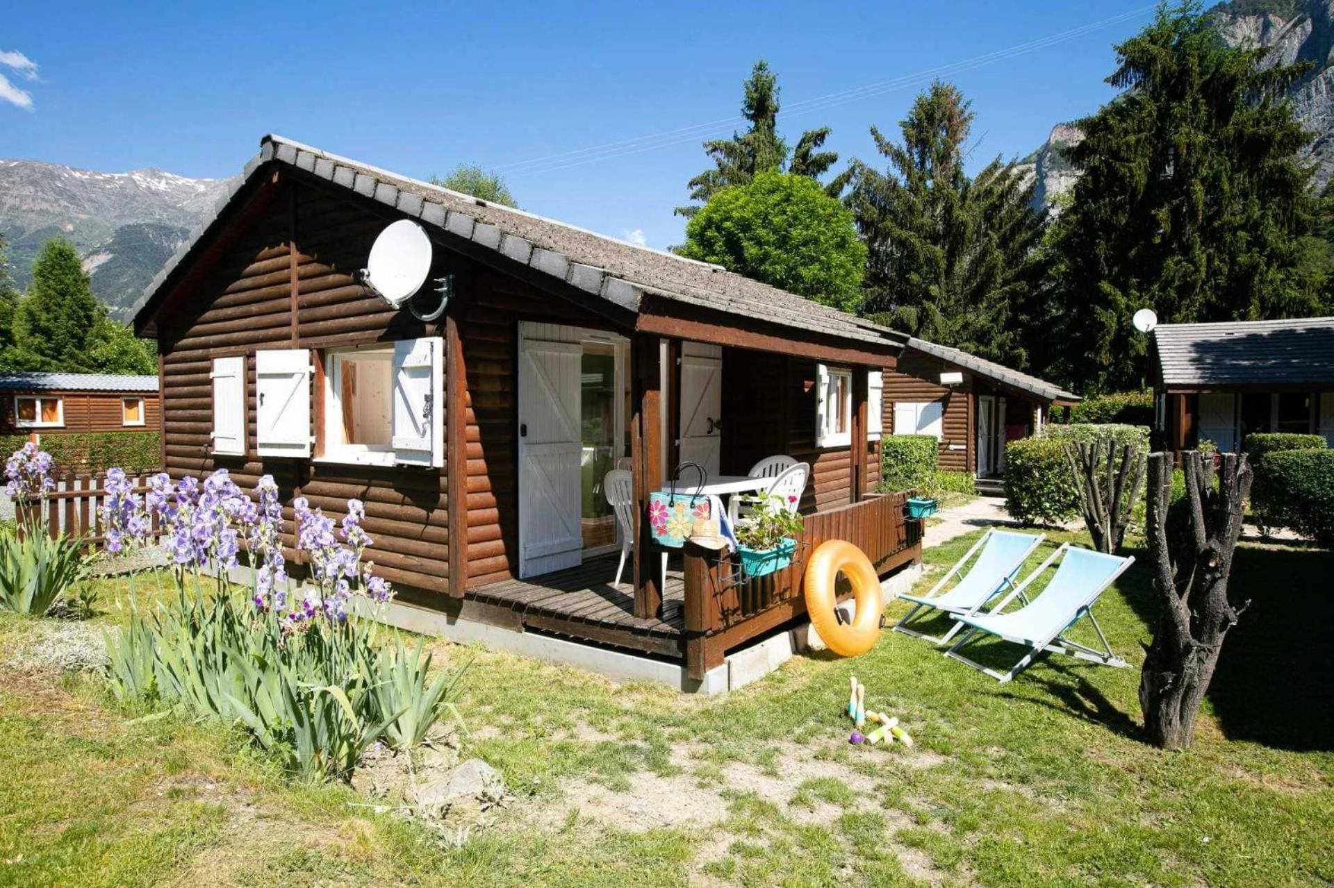 Camping 5 Etoiles - Piscine - Eeceff Le Bourg-dʼOisans Extérieur photo